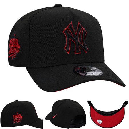 New York Yankees Adjustable Hat