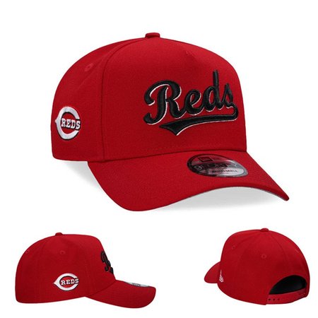 Cincinnati Reds Adjustable Hat