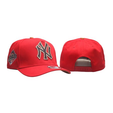 New York Yankees Adjustable Hat